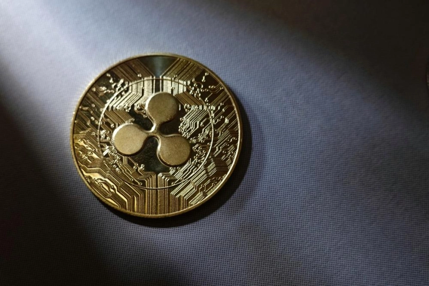 XRP 가격 트럼프 정부 우호적 정책 기대감에 6달러 돌파 전망, AI 장기 50달러 예측 / 셔터스톡