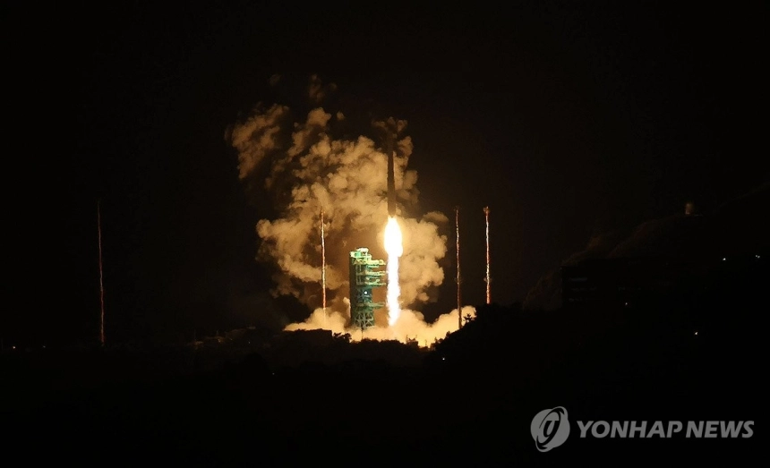 개인사업자 대출 부실 10년 만에 최고… 자영업자 경고등 켜졌다 / 연합뉴스