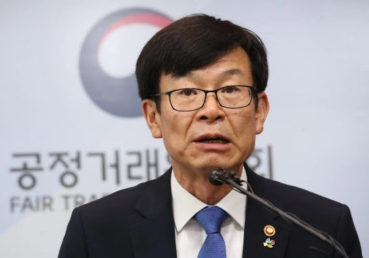 김상조 공정거래위원장 "암호화폐 거래소, 법
 사각지대 이용…조사 중"