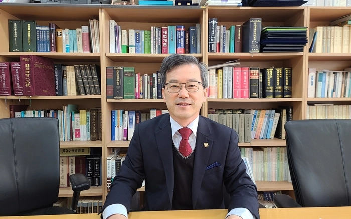 [인터뷰] 박종흔 변호사 "인권과 정의 수호에 변협이 목소리를 내야 합니다"