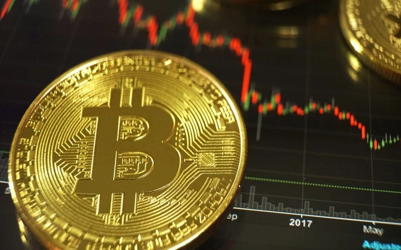 BTC 시총, 러시아 루블 제쳐