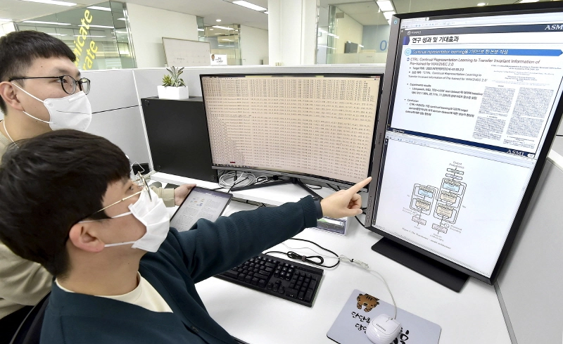 KT, AI원팀 2차 기술성과 공개…AI 로봇 혁신