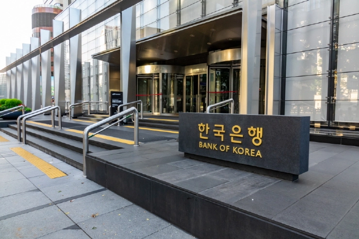 [토큰포스트 주말 브리핑] 이창용 한은 총재 "블록체인 기술 발전 혜택 있는지 의문" 外