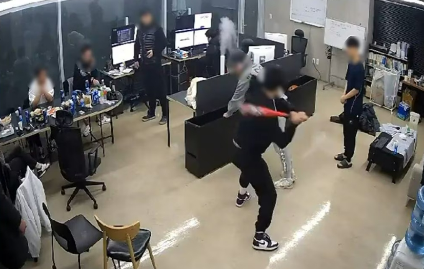 "코인수익 30% 내놔" 야구방망이 폭행...48억 뜯은 조폭들