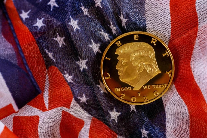 트럼프 대통령, 자신의 공식 밈코인 '$TRUMP' 열렬 지지 / 셔터스톡