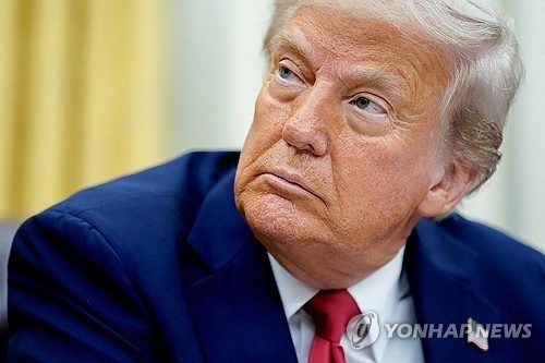 블랙록 CEO "경제 불안 최고조"…보호무역주의 부활에 글로벌 뒤숭숭 / 연합뉴스