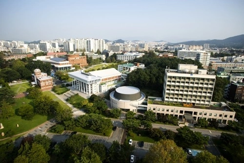 AI로 반도체 설계 혁신… 전남대, 세계 최초 자동화 기술 개발 / 연합뉴스