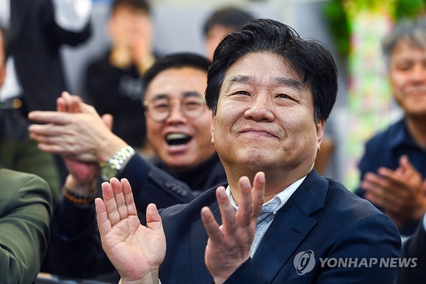 네이버, 정치 댓글 여론조작 차단 나선다… ‘악성 댓글 지수’ 도입 추진 / 연합뉴스