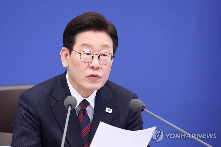 이재명 대통령, 사업자 대출로 주택 구입 경고... 세무 조사 예고 / 연합뉴스