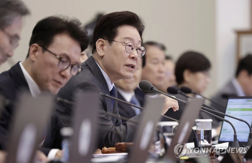이재명 대통령, 부동산 투기 단속 선언…강력 제재 예고 / 연합뉴스