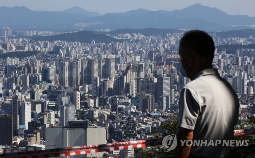 서울 아파트 시장, 고가·저가 동반 상승...이중 흐름 가속화 / 연합뉴스