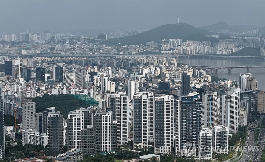 서울·경기 집값 상승 기대감, 2021년 이후 최고치 / 연합뉴스