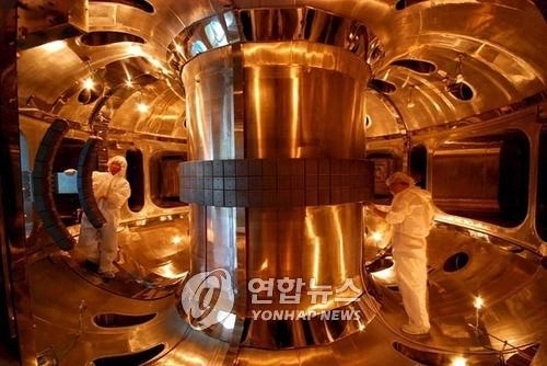 인공지능 데이터센터 전력 수요 급증, 핵융합 기술로 해결할까? / 연합뉴스